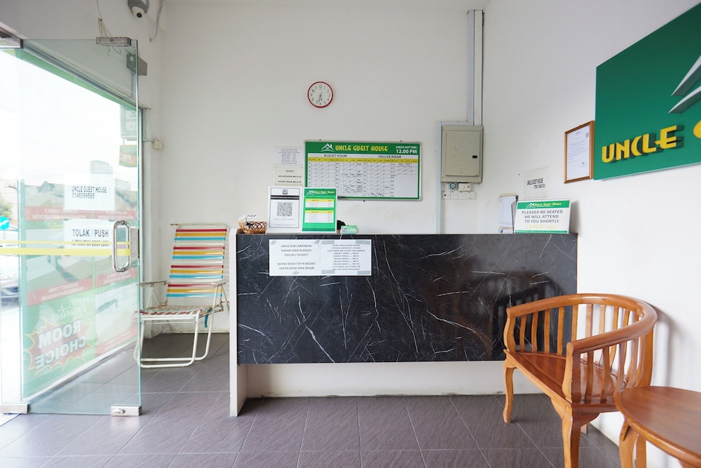 Uncle Guesthouse Kuala Terengganu by ZUZU 9/62