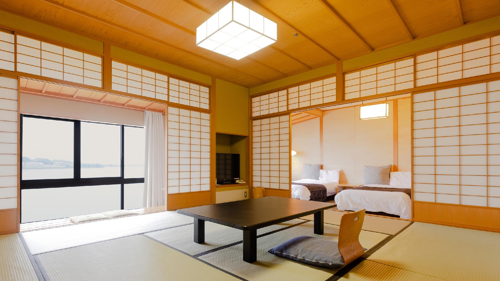Japanese Western, Standard, Lake View, Mountain View