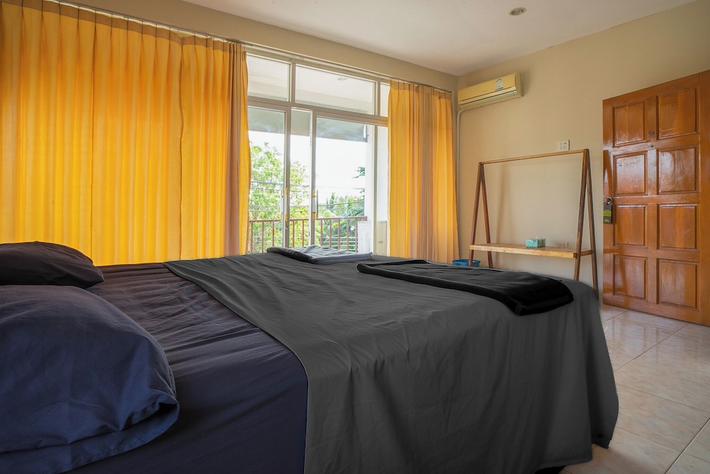 Echo Beach Backpackers 13/50