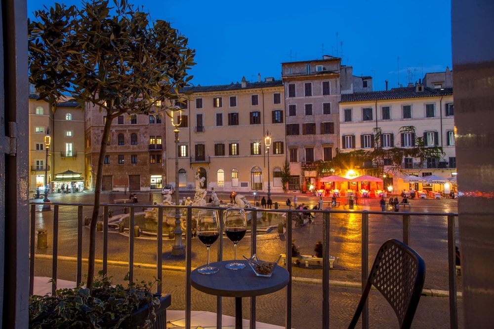 Palazzo De Cupis 18/54