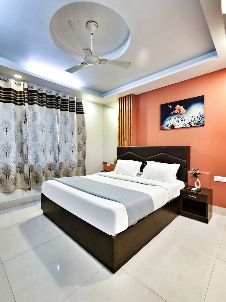 Hotel Delhi Aerocity 20/75