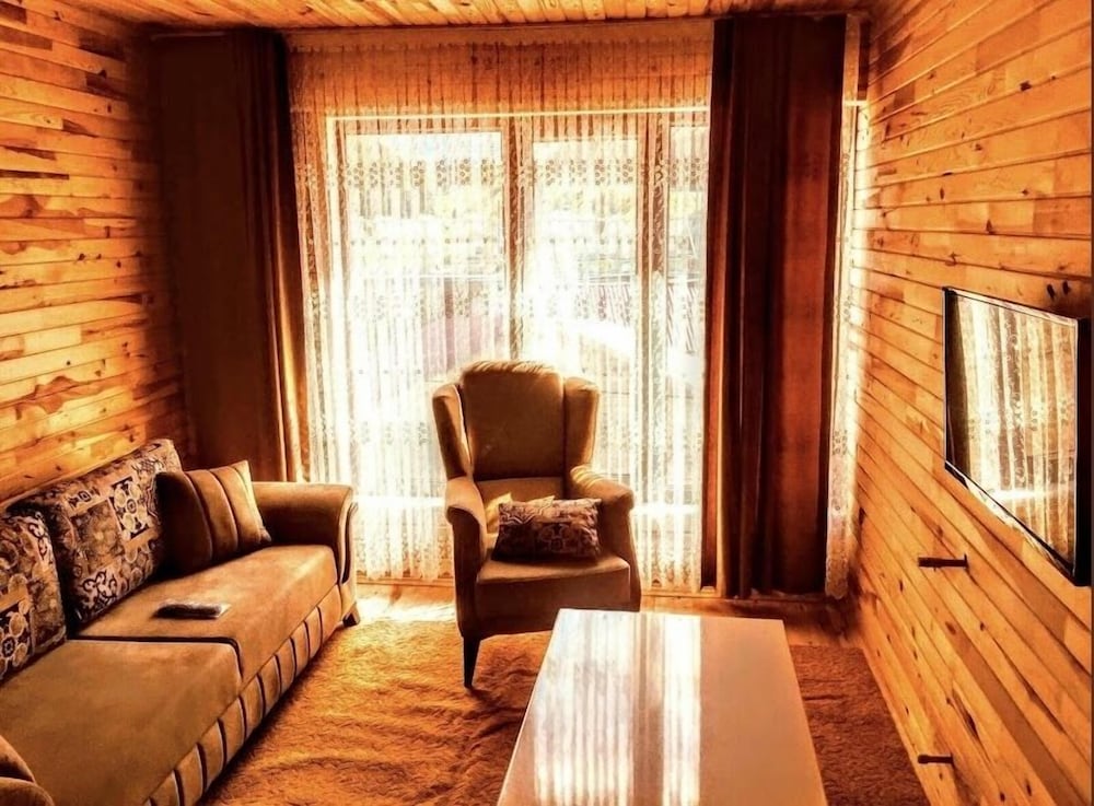 Pervanoglu Dinlenme Tesisi Motel 12/22