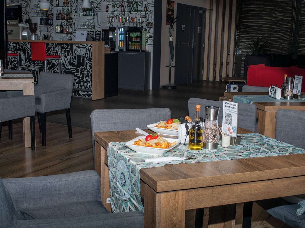 Ibis Sofia Airport Hotel 43/60