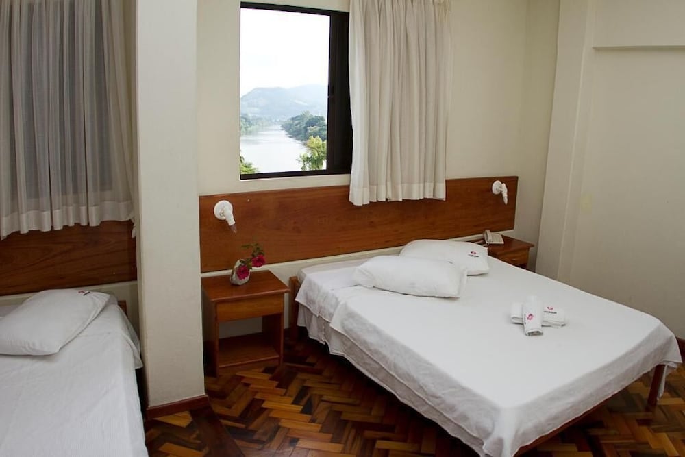 Acomodare Hotel 23/43
