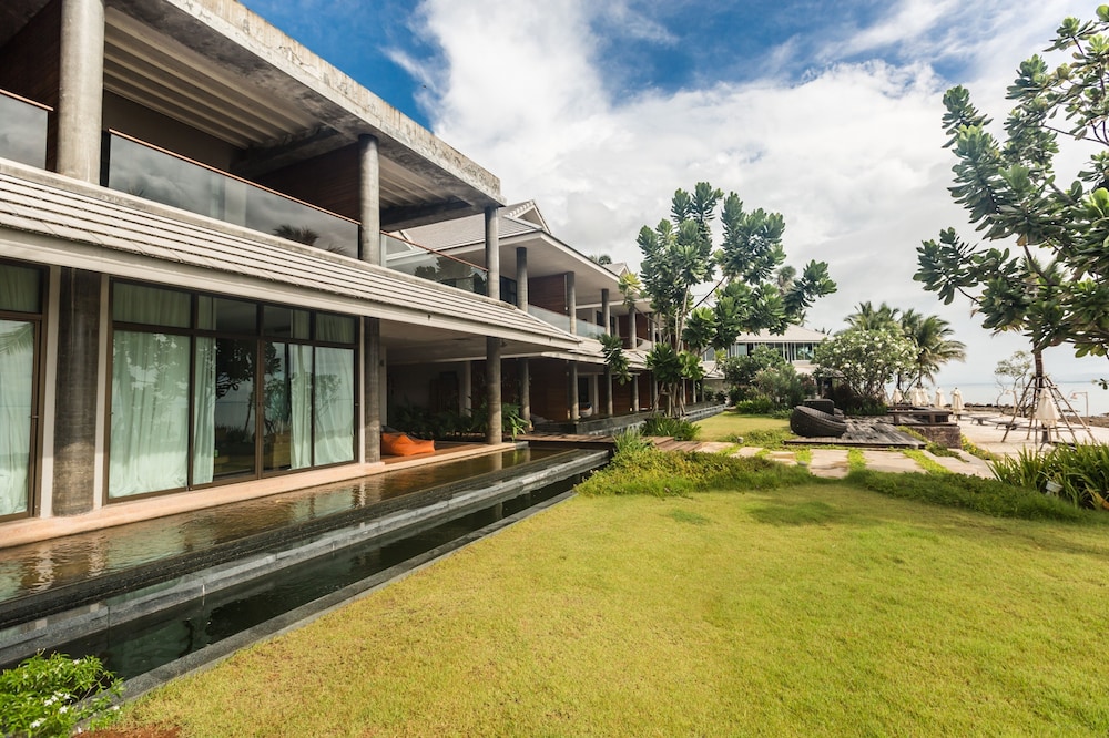 NA TARA RESORT 42/50