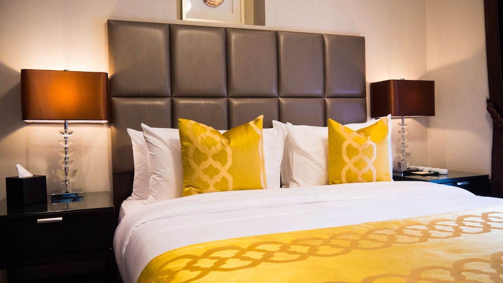 Oak Plaza Suites 27/66