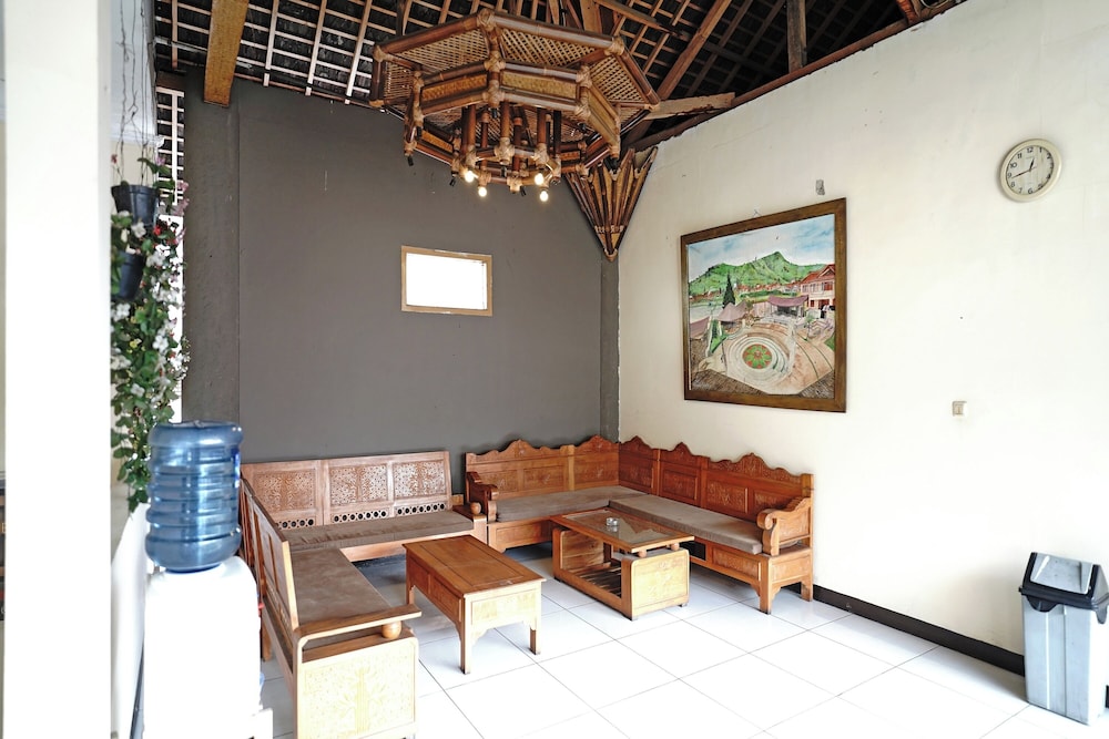 Saung Balibu Hotel 54/68