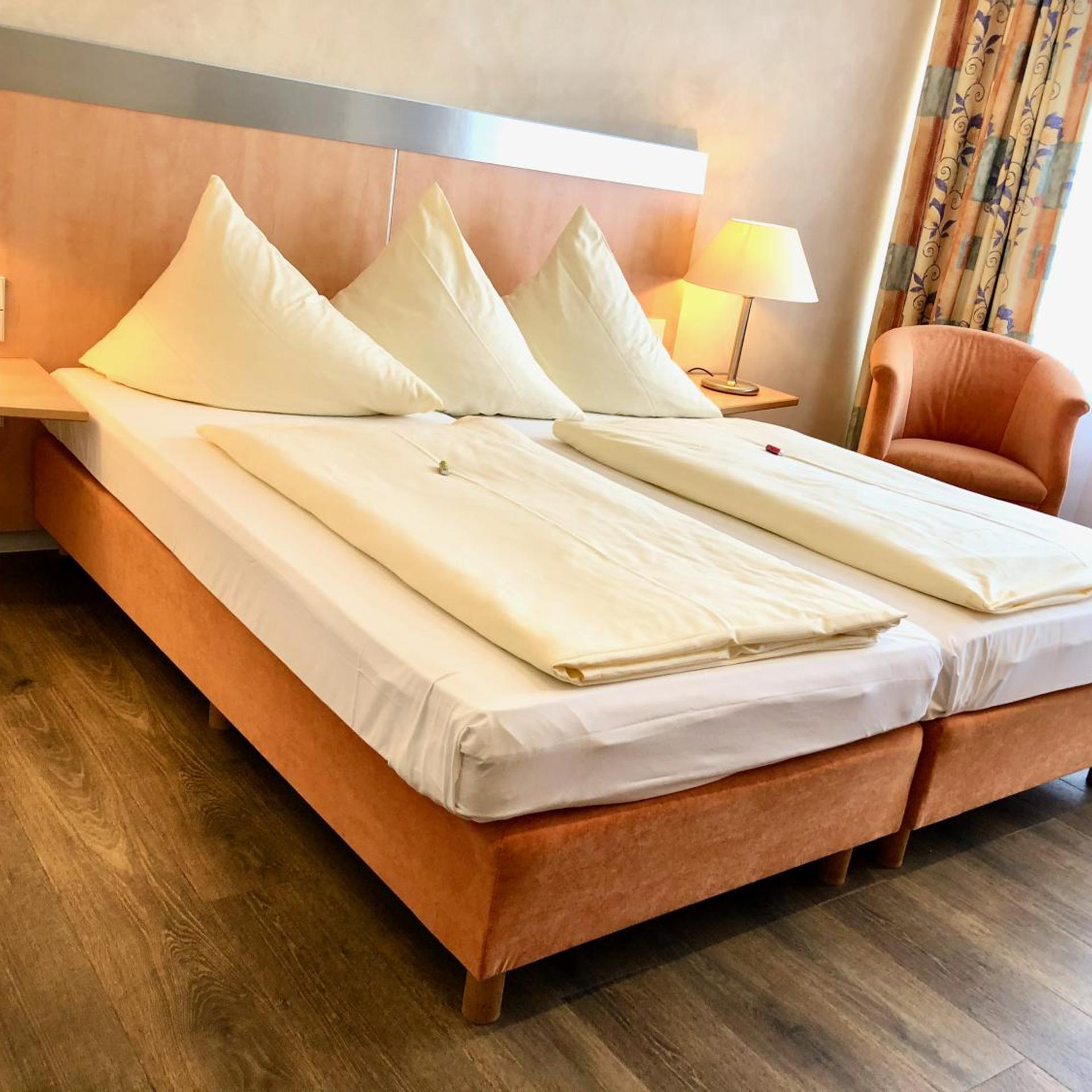Business, King Bed