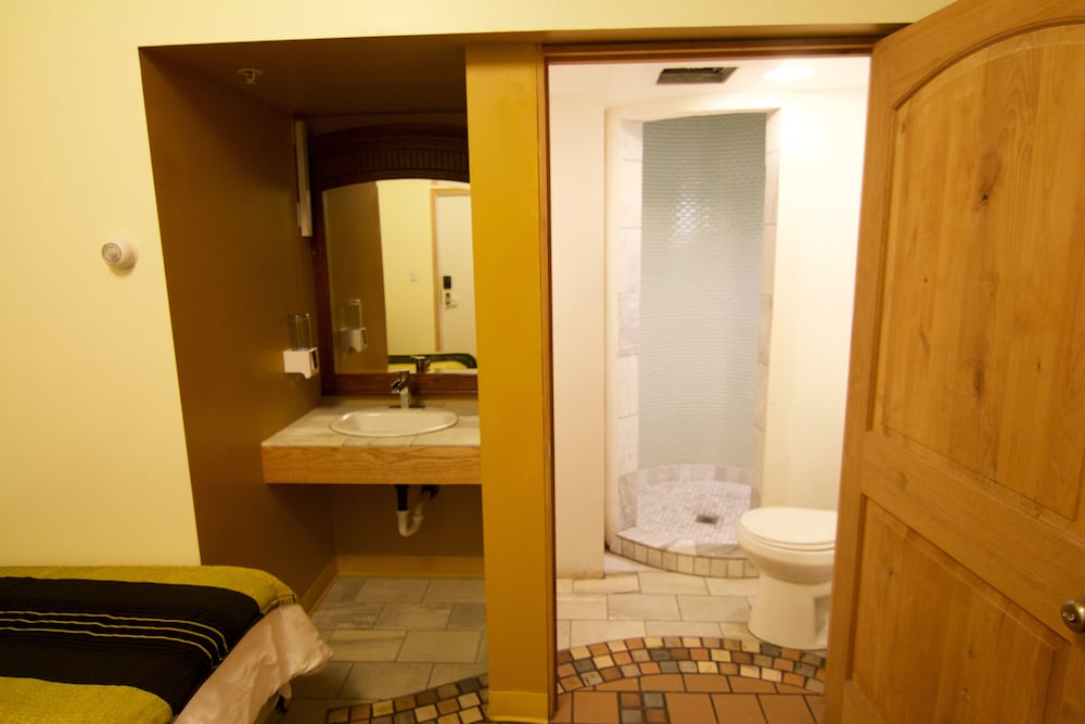 Qupqugiaq Inn 29/61