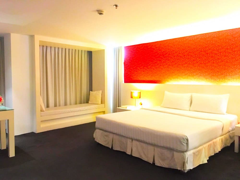 I Residence Hotel Silom 12/67