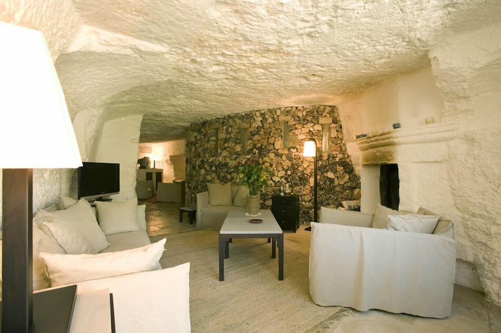Masseria Torre Coccaro 35/55