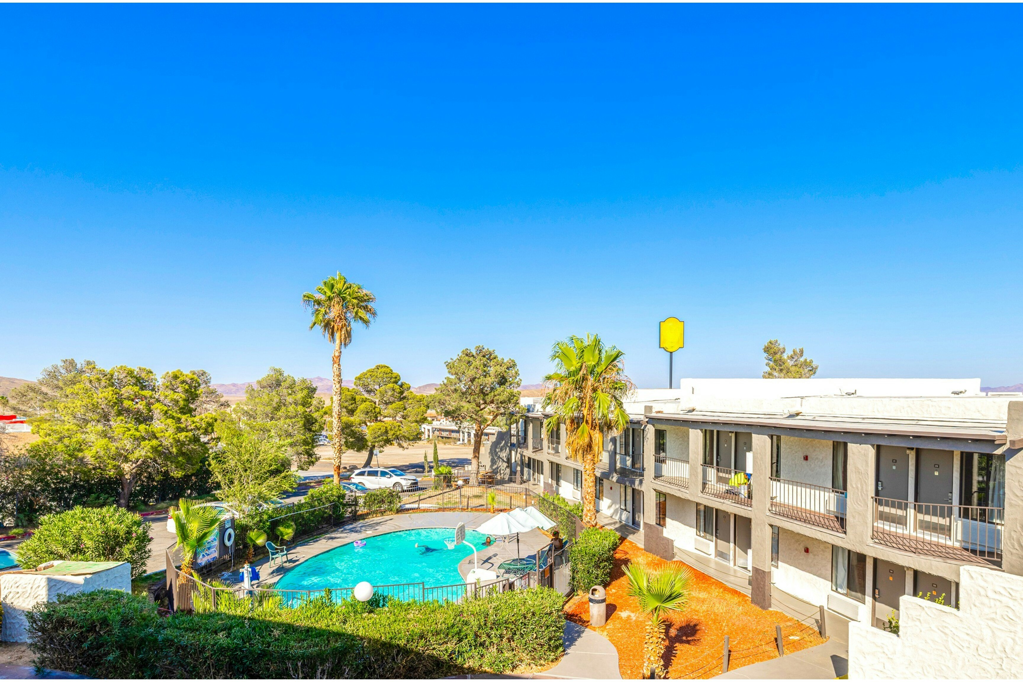 Townhouse Barstow On Historic Route 66 CA I 15 31/46