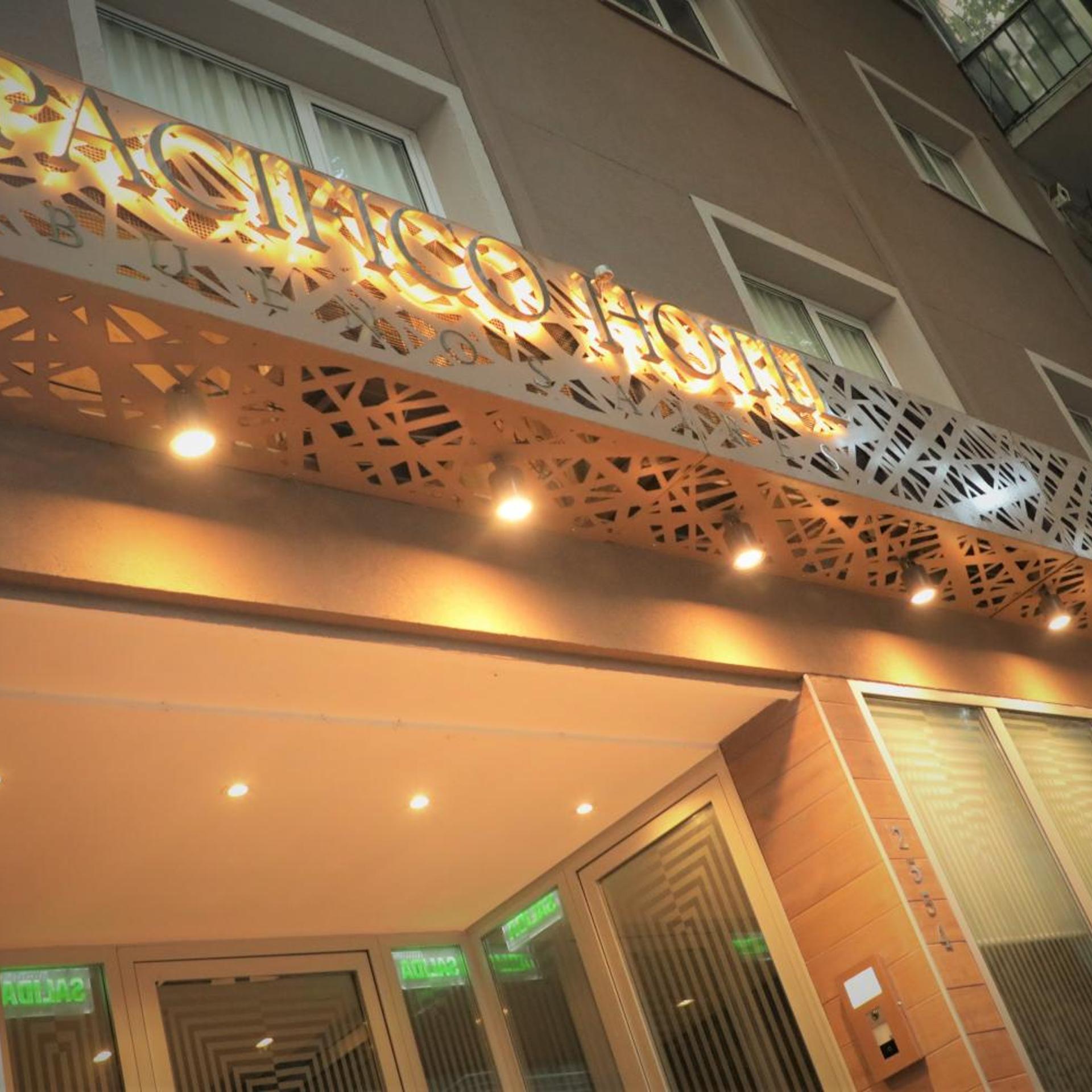 Hotel Pacifico 4/18