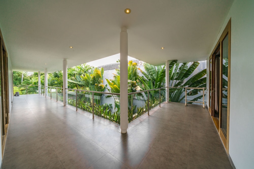 Villa Paloma 44/50