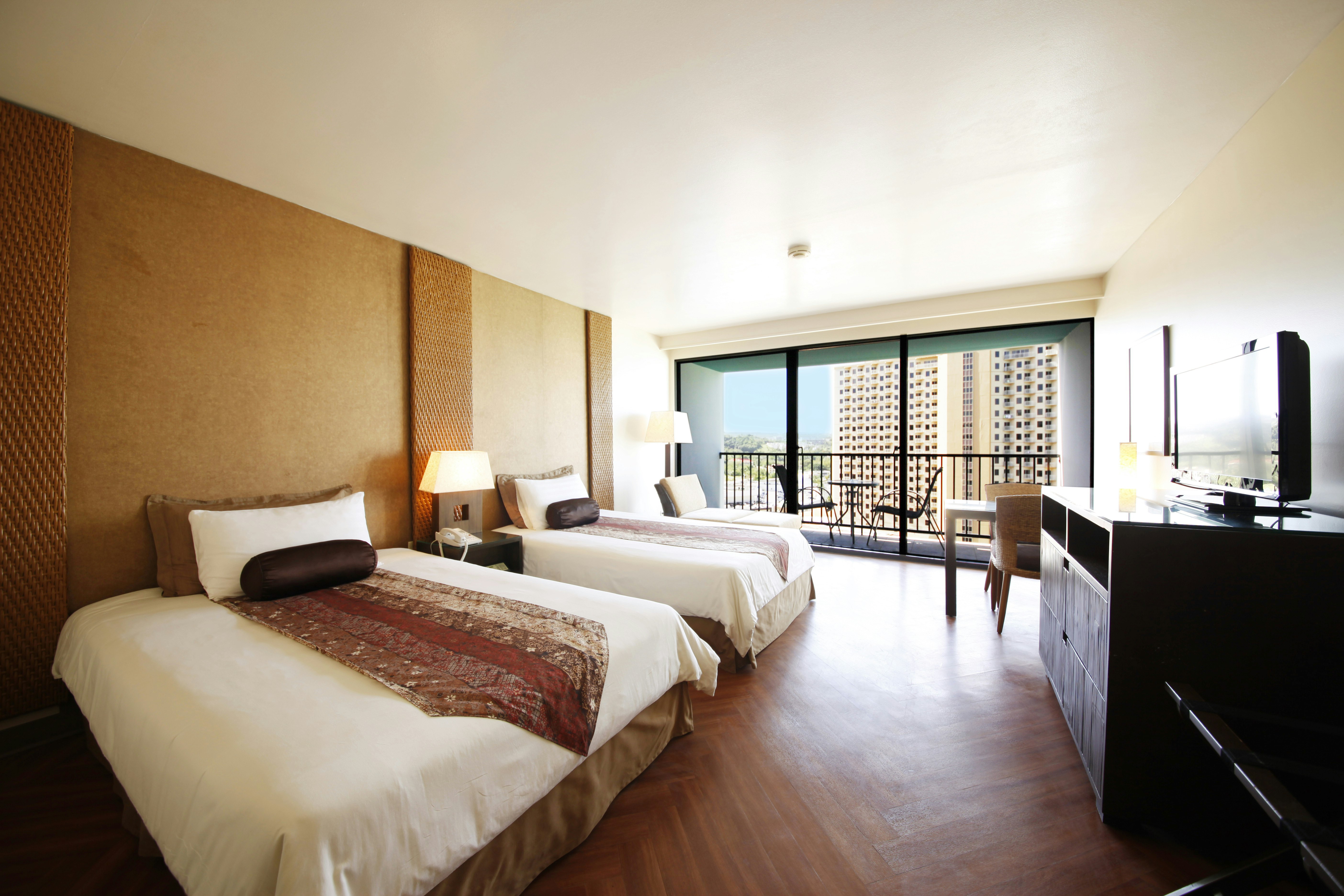 Guam Reef Olive Spa Resort 24/77