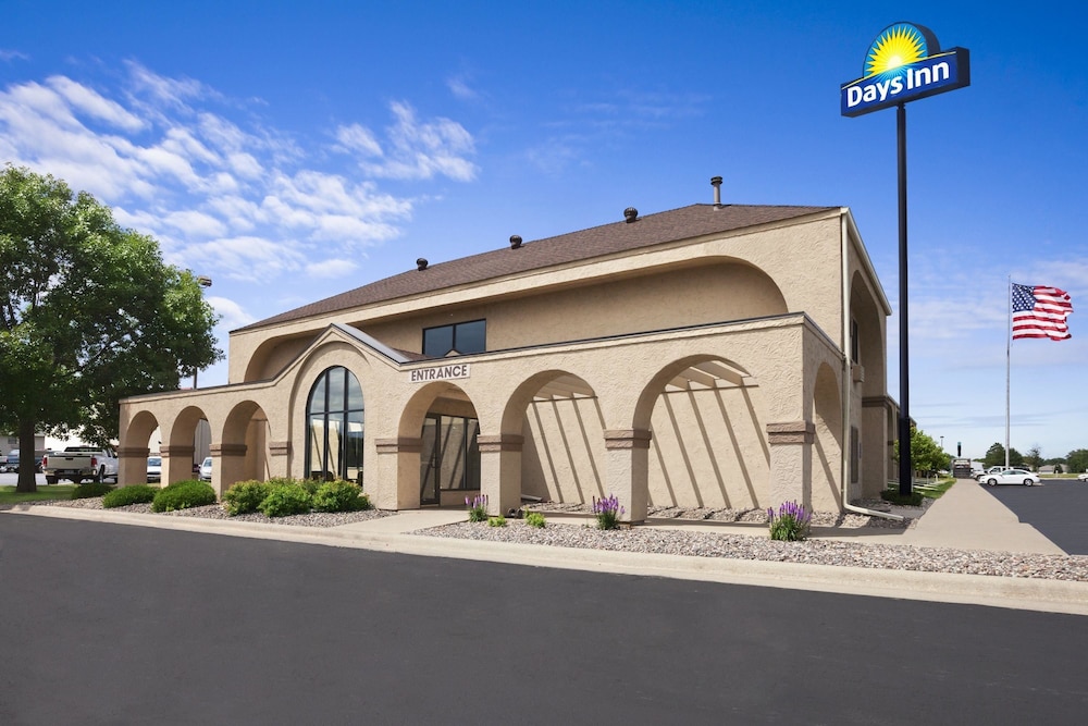 Days Inn By Wyndham Austin 1/44