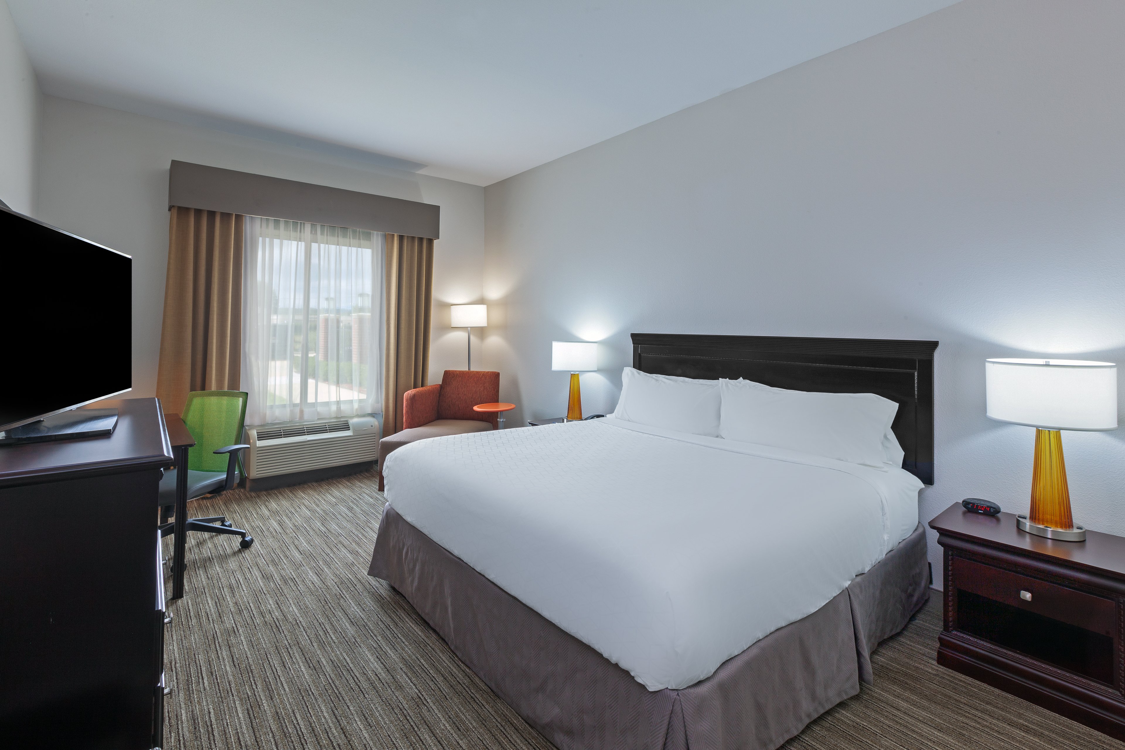 Leisure, King Bed