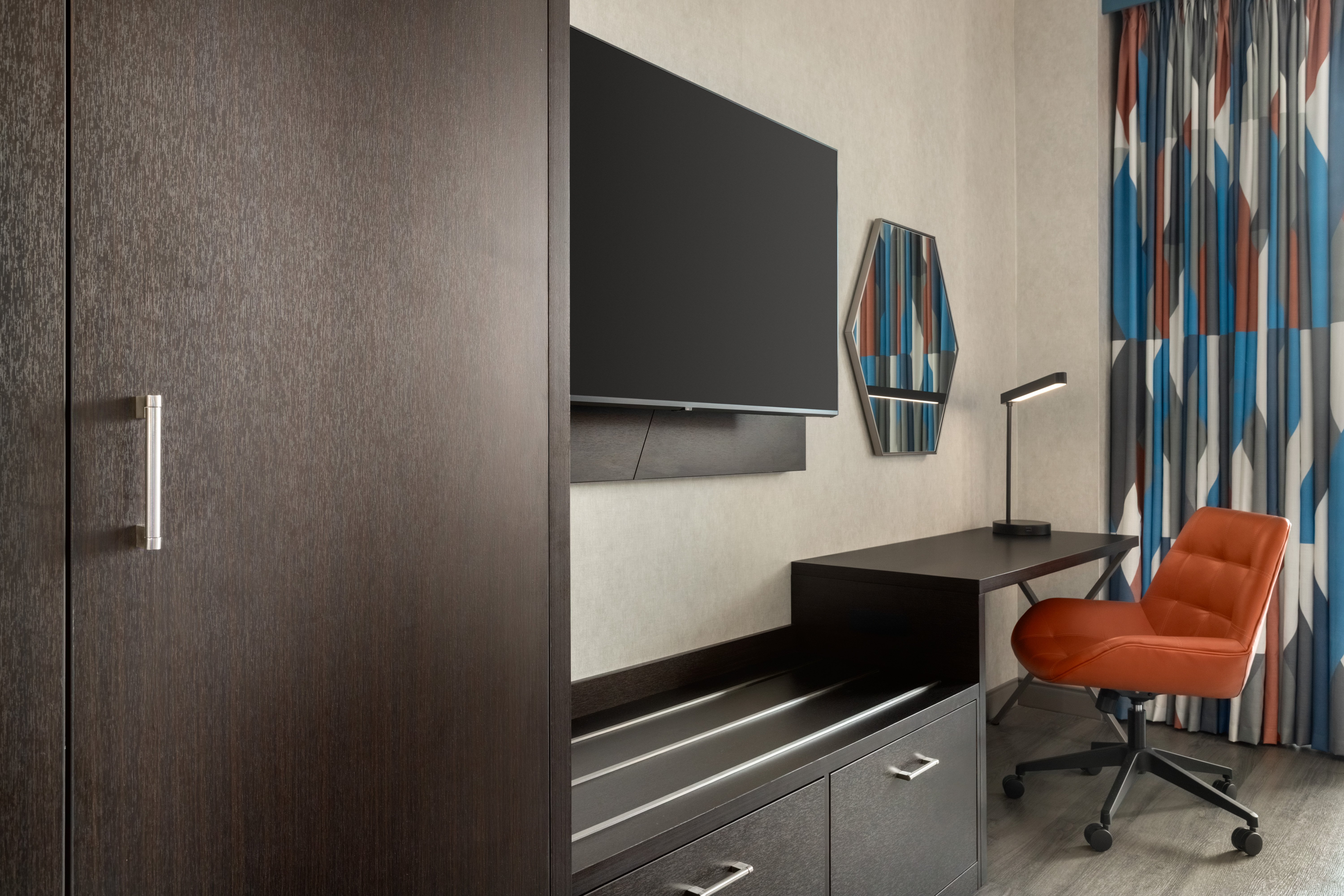Holiday Inn Express Houston Downtown by IHG 43/50