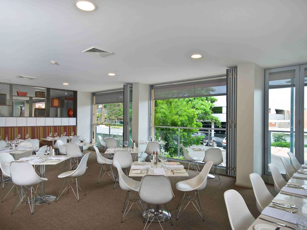 Mercure Centro Port Macquarie 54/68