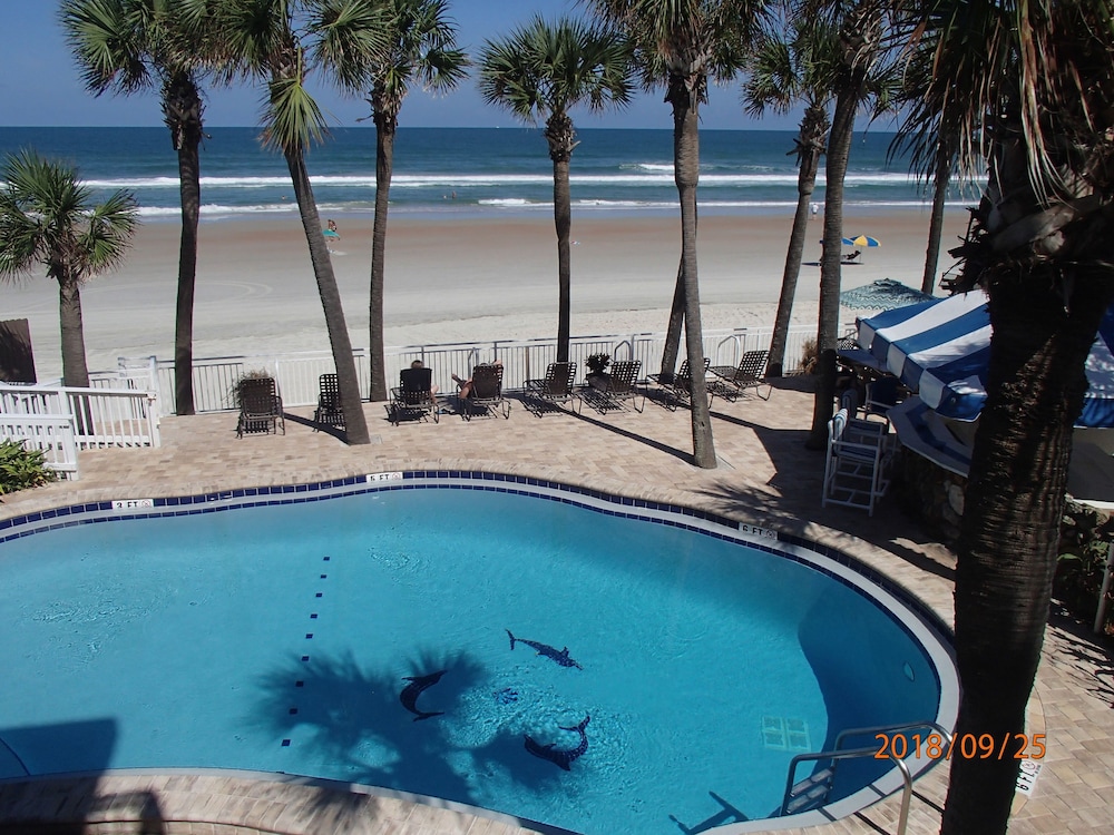 Flamingo Inn 29/50