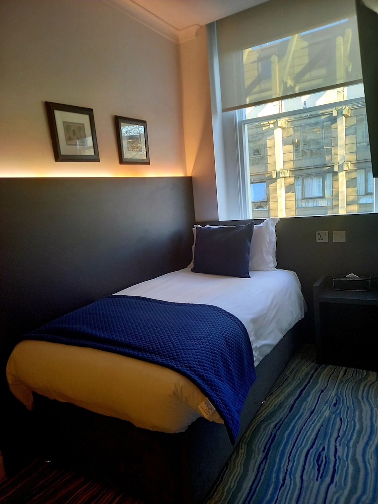 SUPERIOR, SINGLE, SINGLE BED
