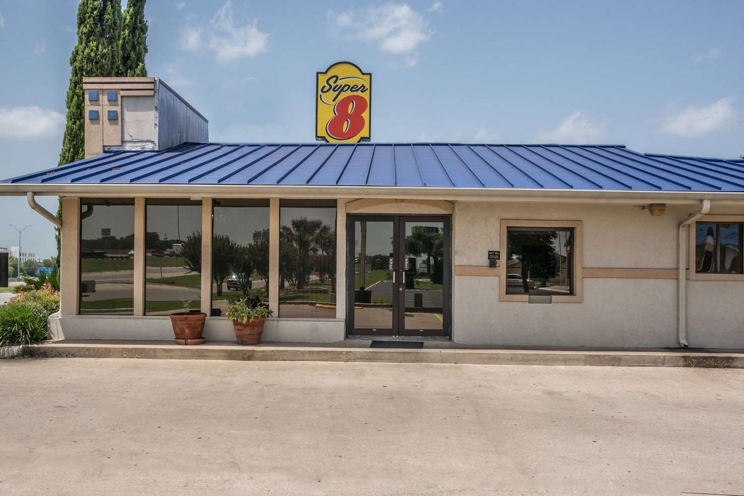 Super 8 by Wyndham San Marcos 1/11