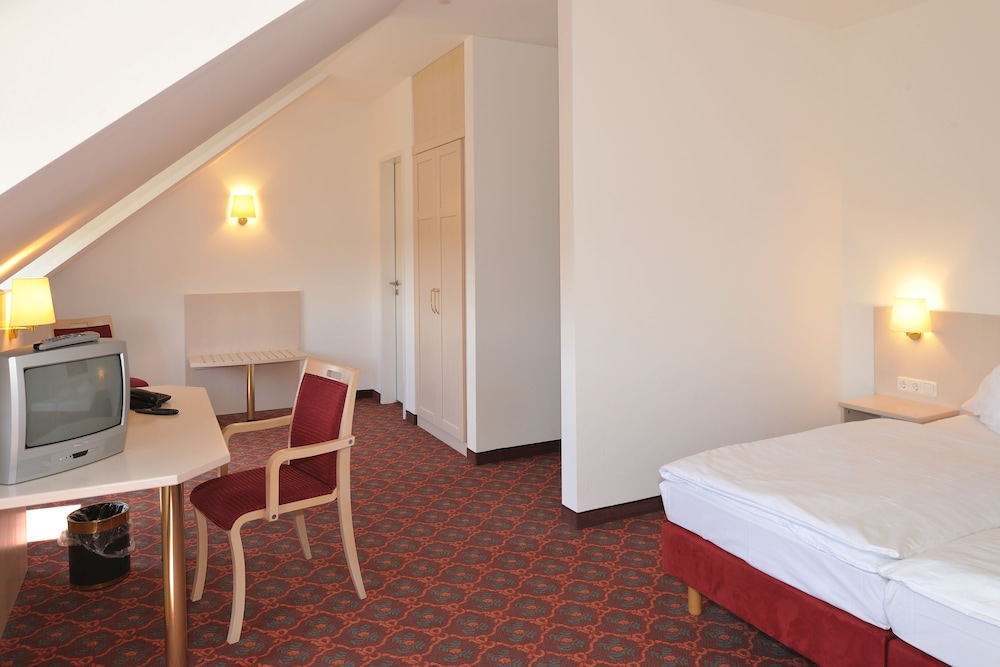 Hotel Quickborn 8/30