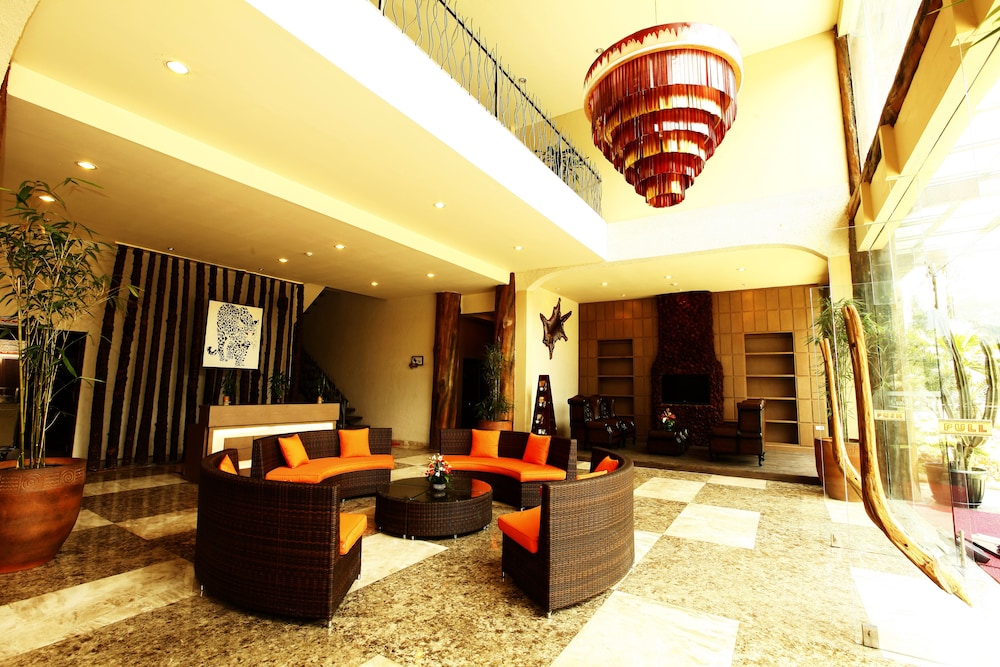 Royal Safari Garden Resort & Convention 51/67