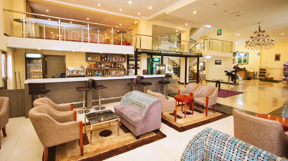 THE MOSAIC HOTEL 27/37