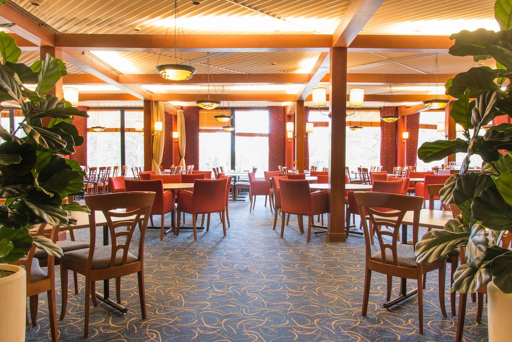 restaurant-cafeteria