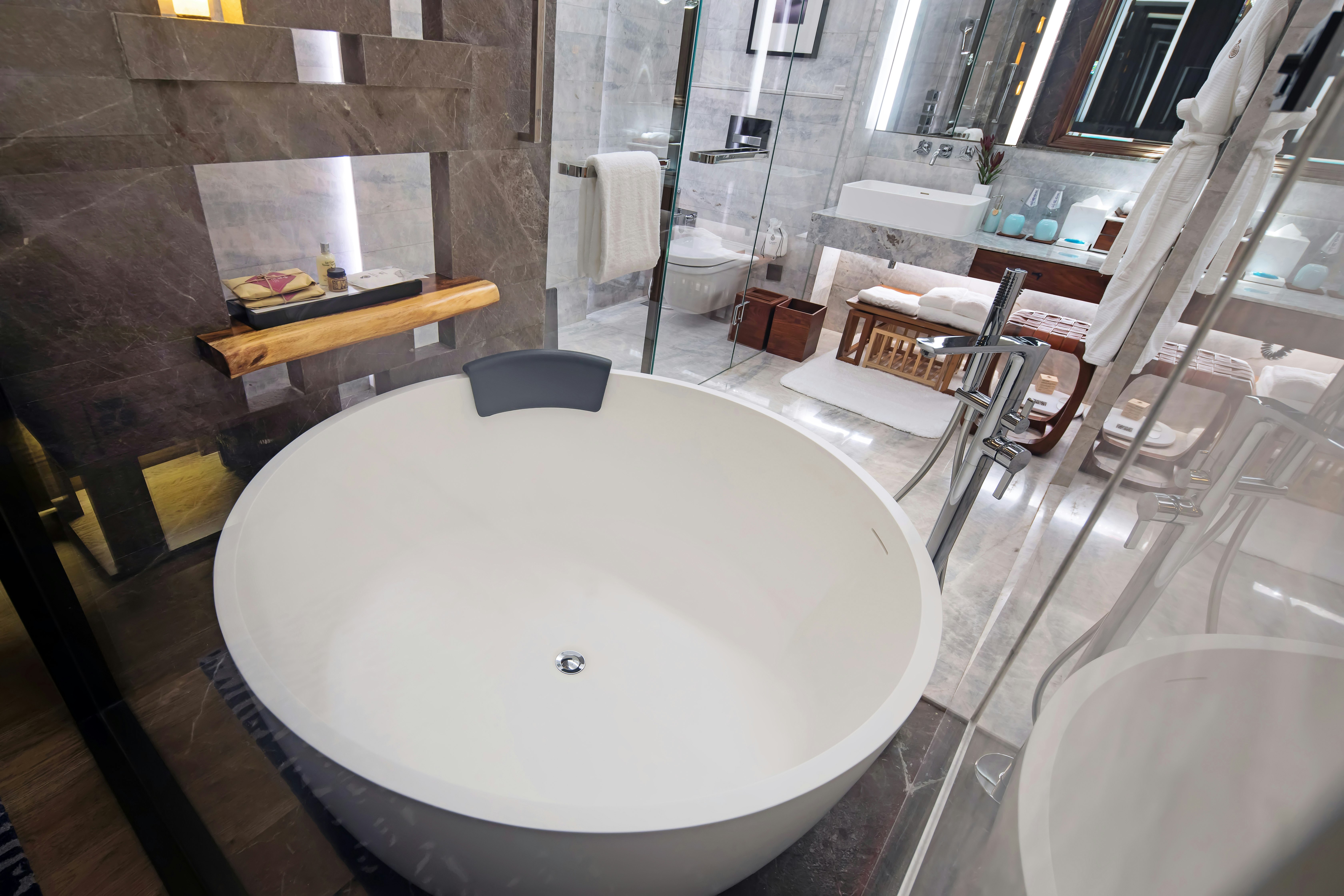The Anandi Hotel and Spa Shanghai 48/50