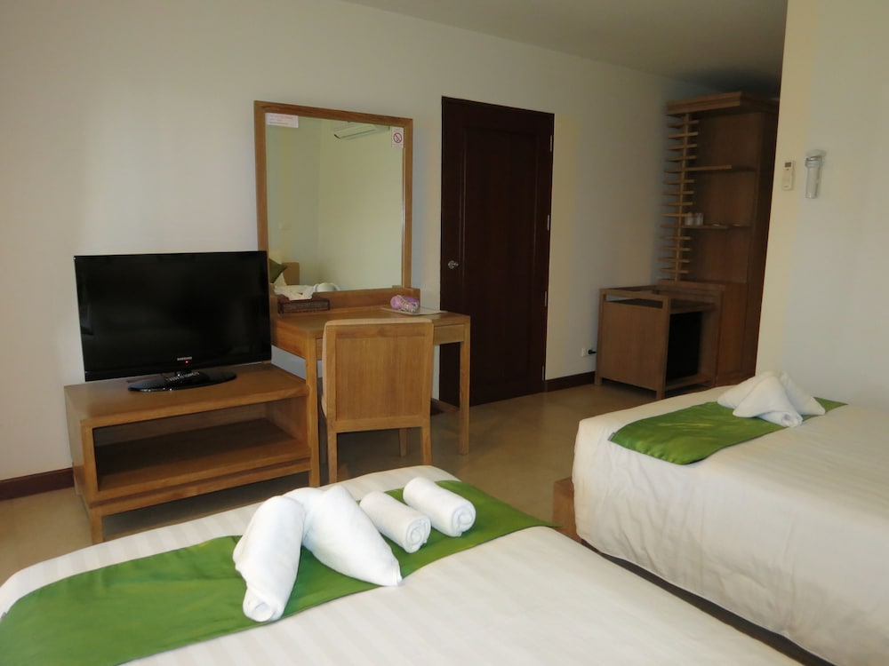 Islanda Resort Hotel 30/63