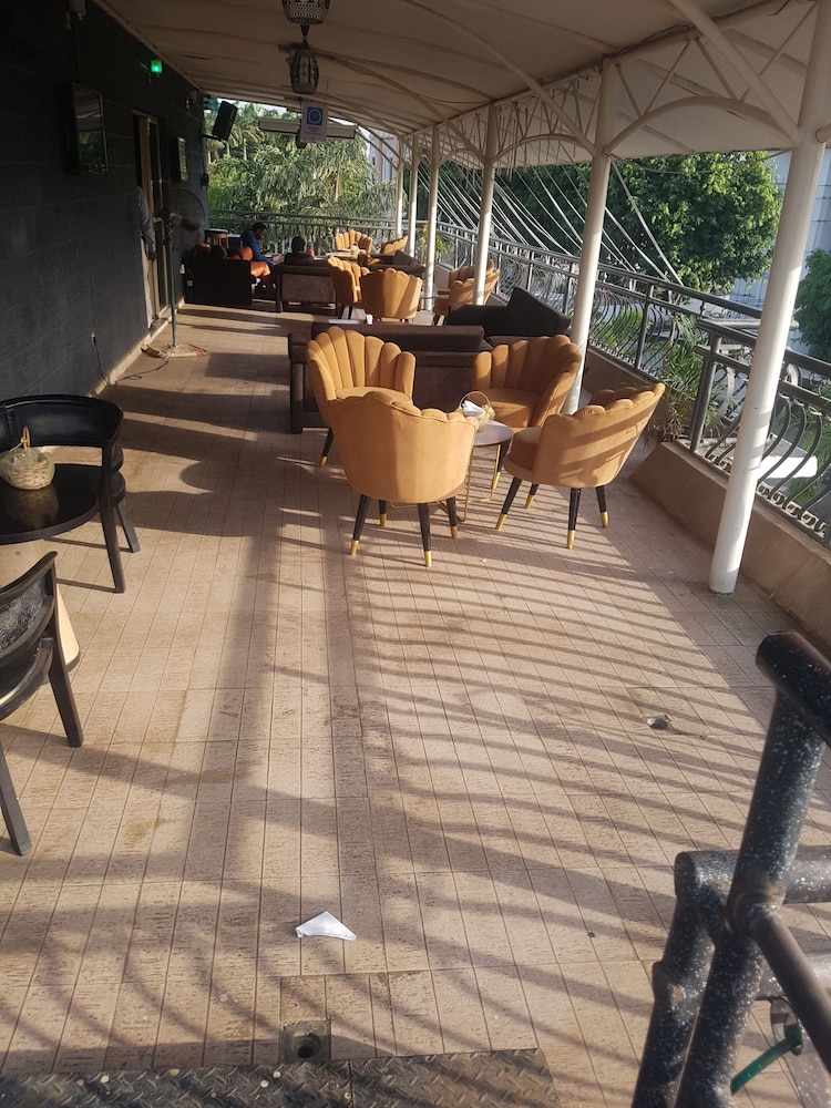 Zeina Suites Abuja 33/47