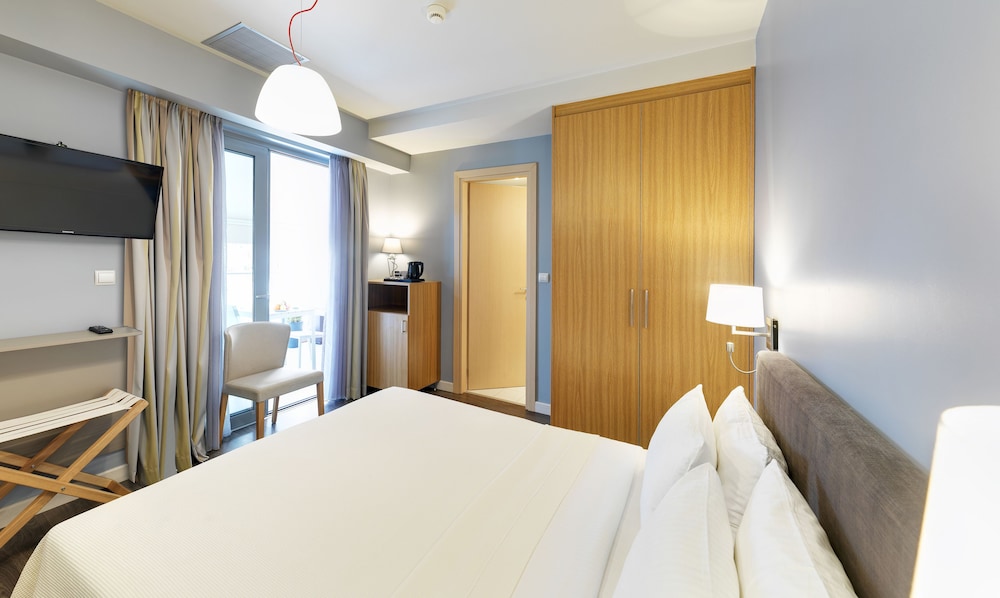 Phidias Piraeus Hotel 11/64
