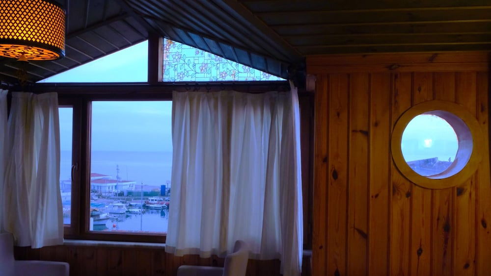 Denizci Hotel 31/48