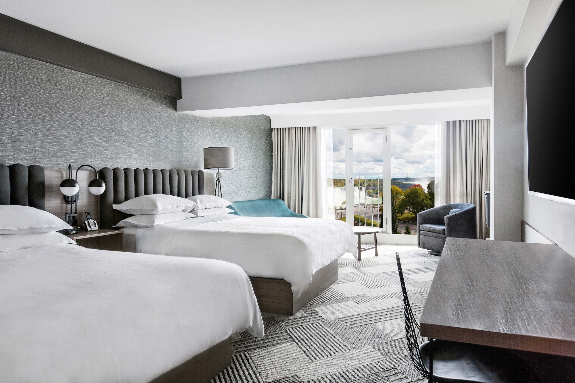 Room, 2 Queen Beds, Us Falls View
