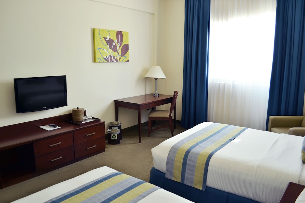 Hotel Aeropuerto Los Cabos 19/40