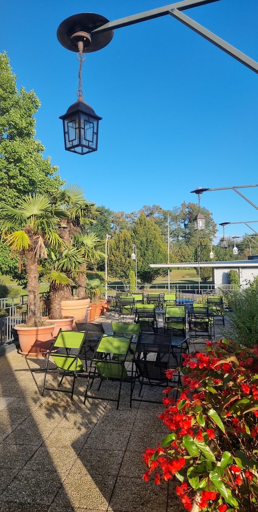 Hotel Le Relais Pau Lons 50/53