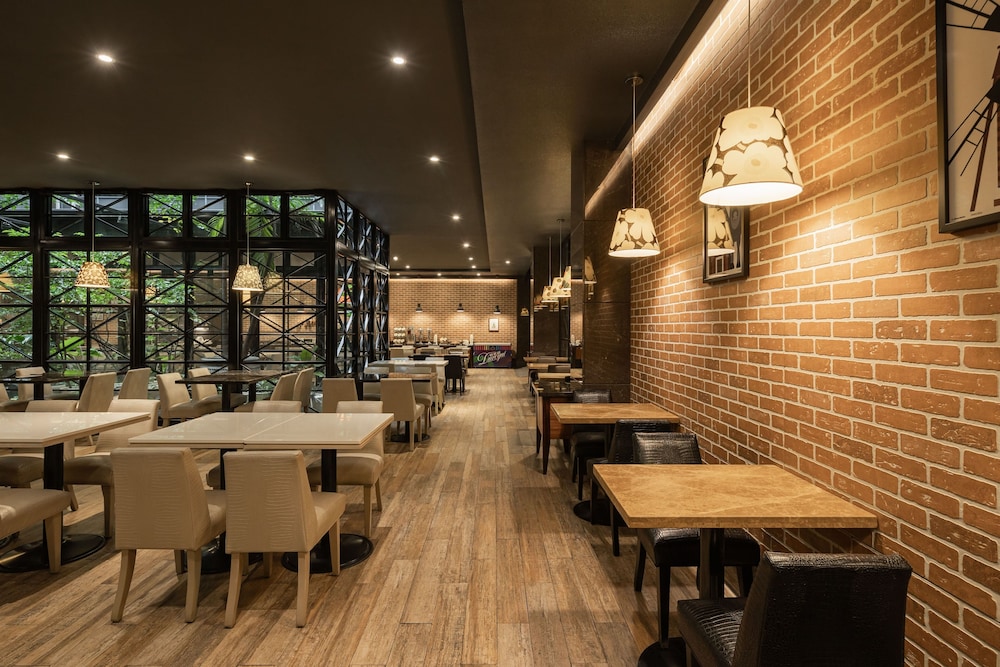 Kindness Hotel Juemin 45/54