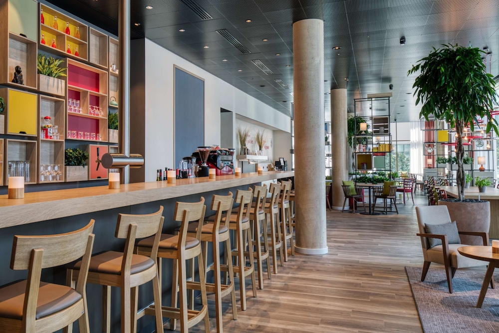Intercityhotel Saarbrucken 33/50