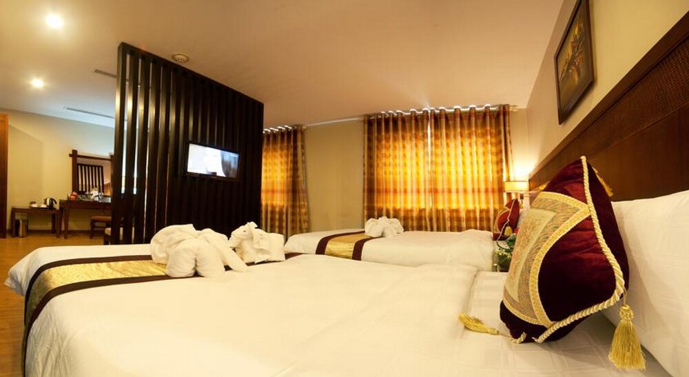 Gold Hotel Hue 15/31