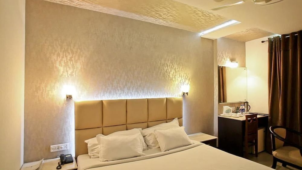 Hotel Pushp Villa Agra Taj East Gate 18/35