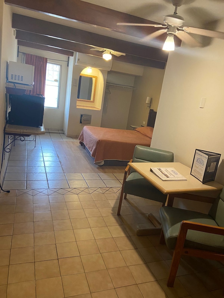 Basic, Double Bed, Hotel Suites Kino 10/10