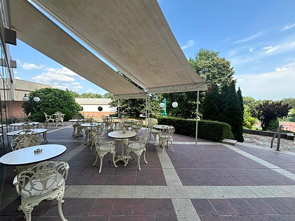 Spa Hotel Hissar 38/50