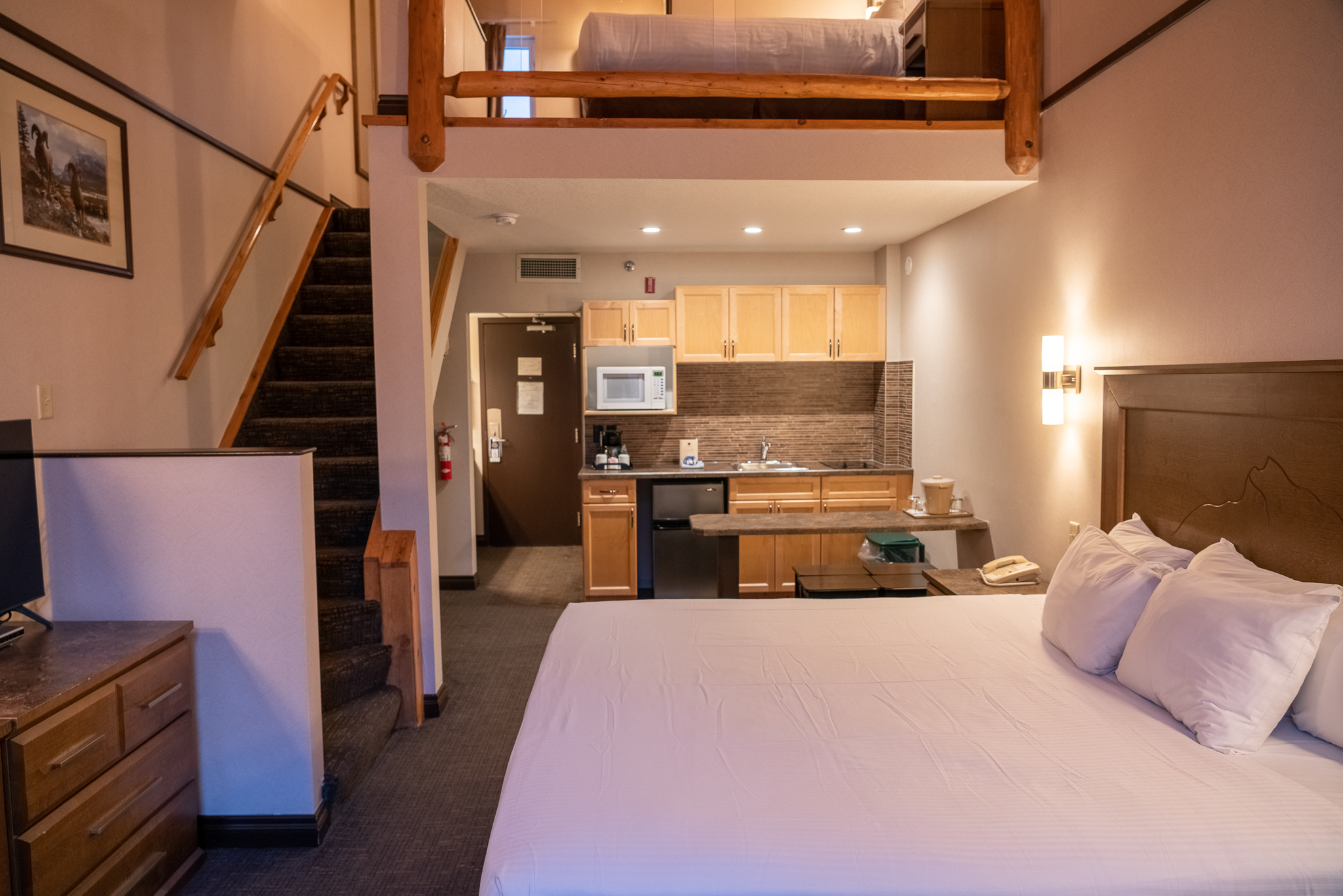 Loft, Suite, King Bed, Queen Bed