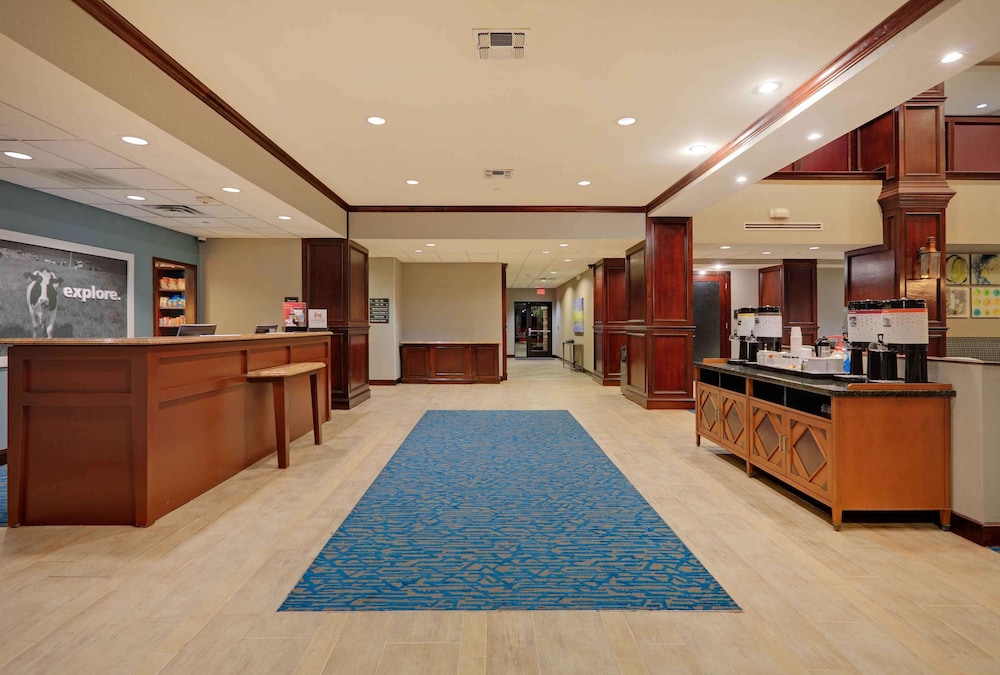 Hampton Inn Suites Dallas Arlington South 9/50