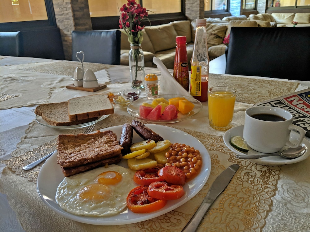 Prestige Hotel Suites 37/50