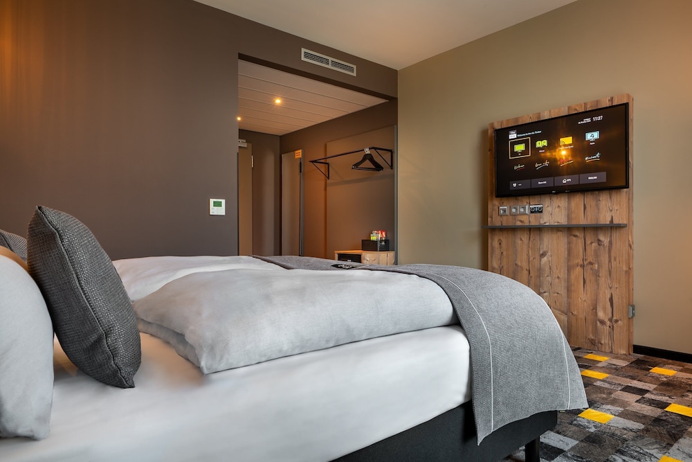Holiday Inn - the niu, Timber Esslingen by IHG 37/67