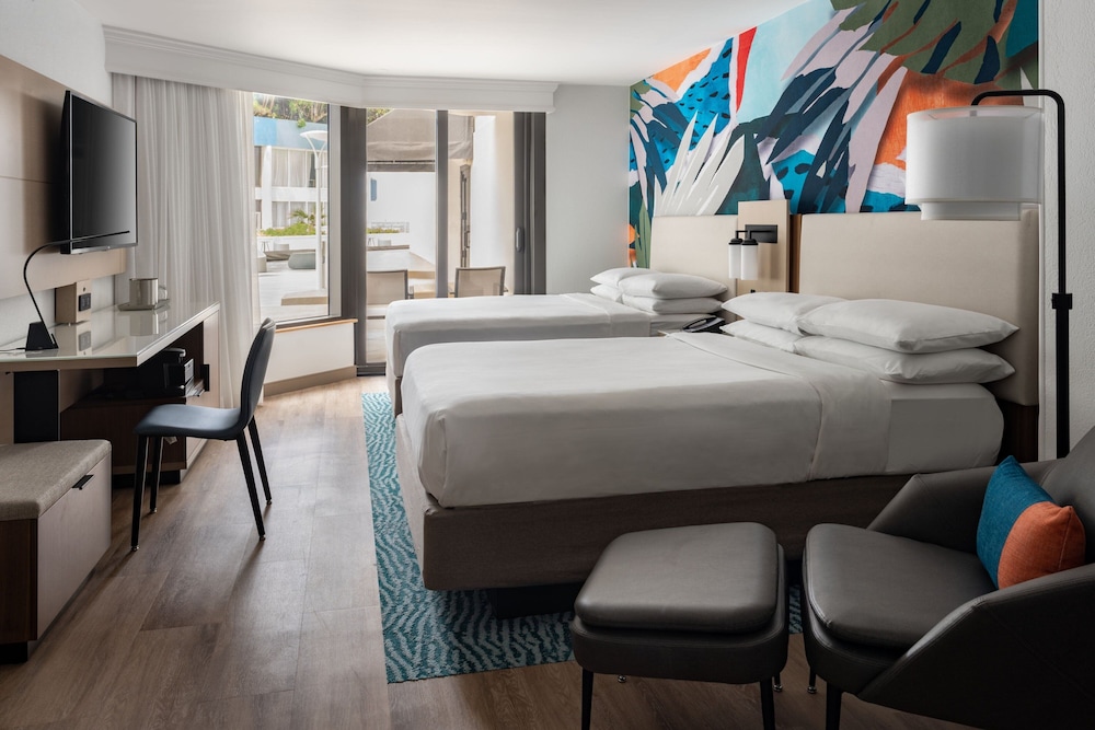 Room, 2 Queen Beds, Pool Side, Terrace