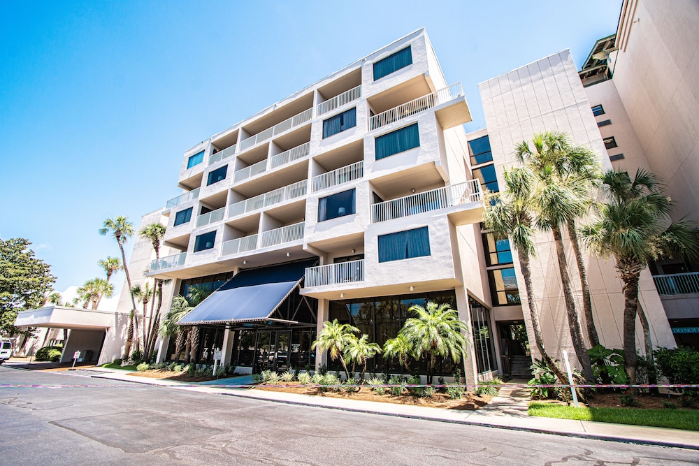 Bay Club of San Destin 6/54